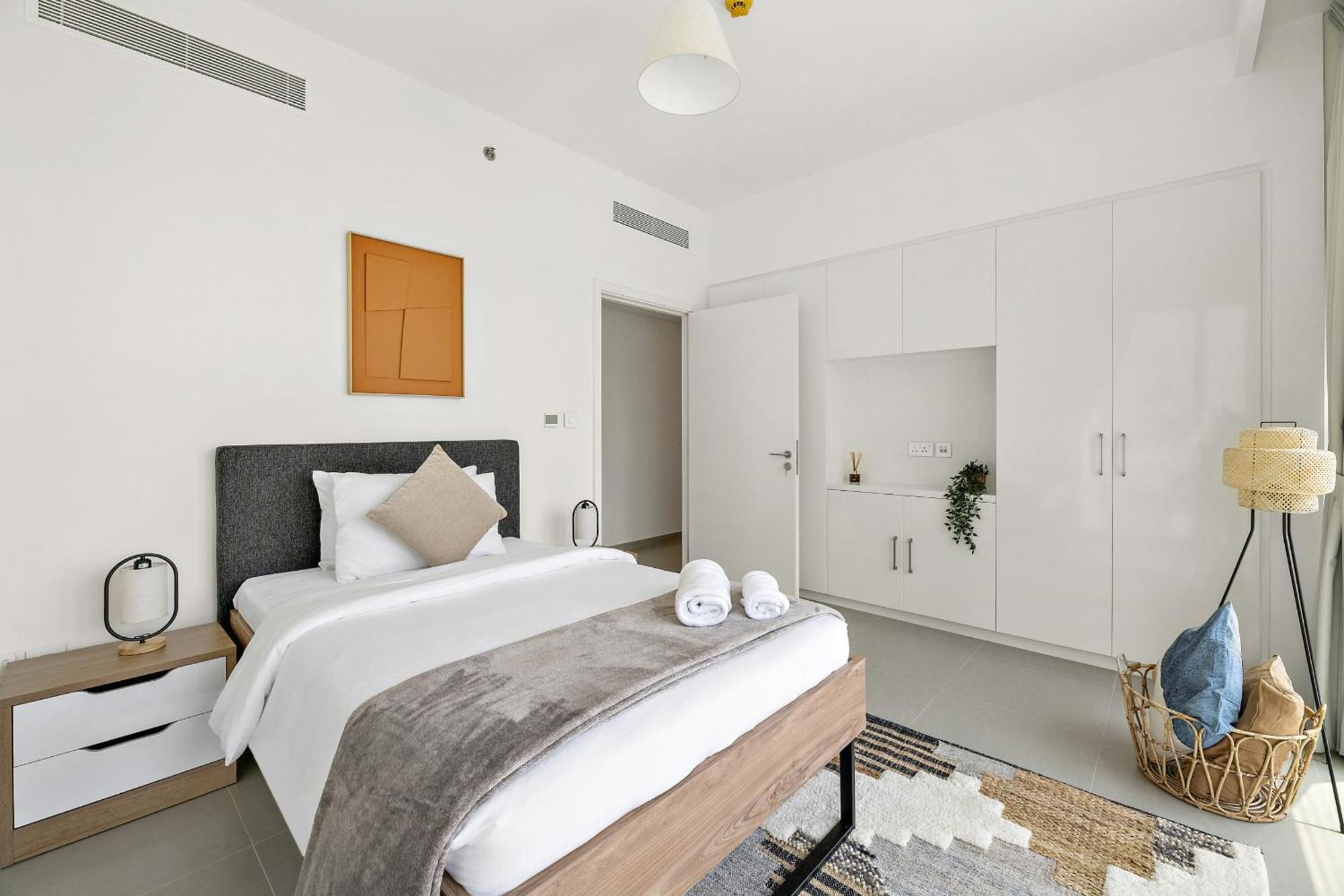 Vayk - Chic 3br With Burj Khalifa View In Downtown Dubai